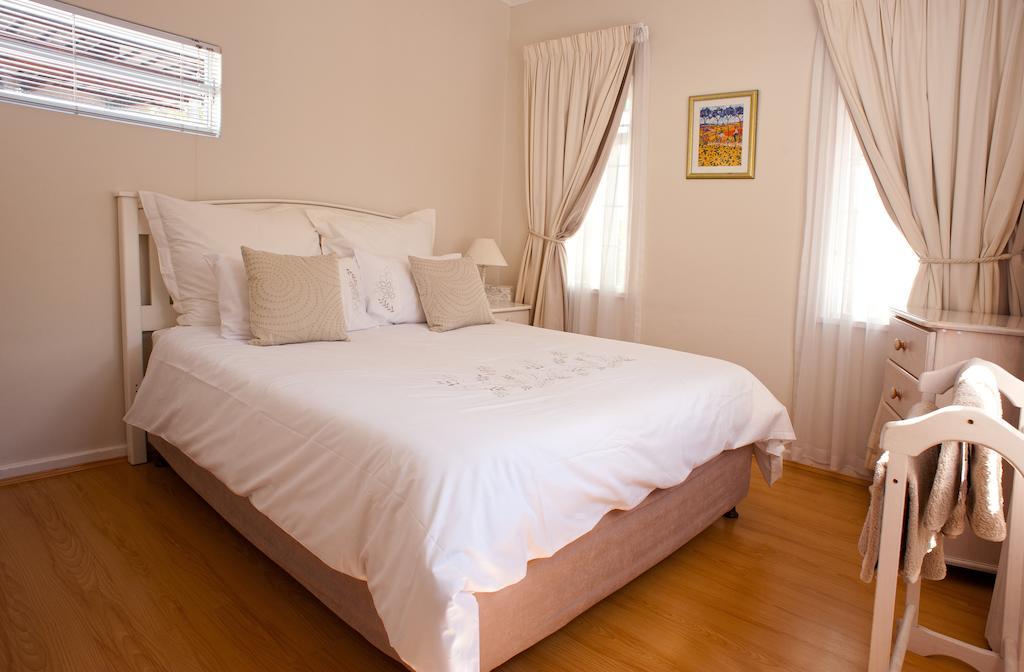 Squirrels Way Cottages Cape Town Ruang foto